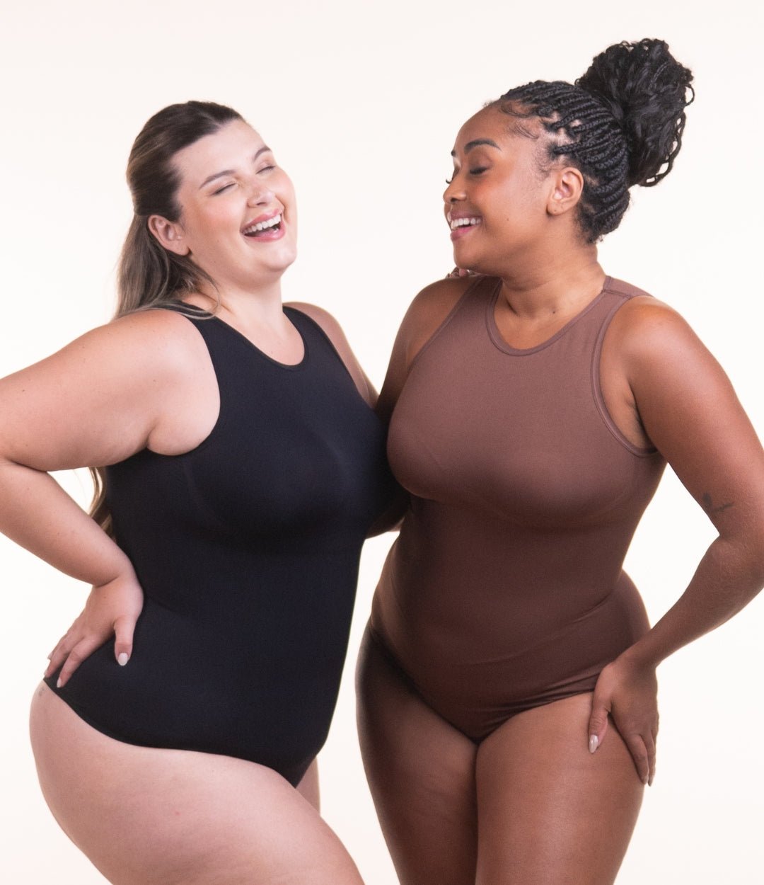 Body Chic - Body Modelador Decote Alto Sem Costura