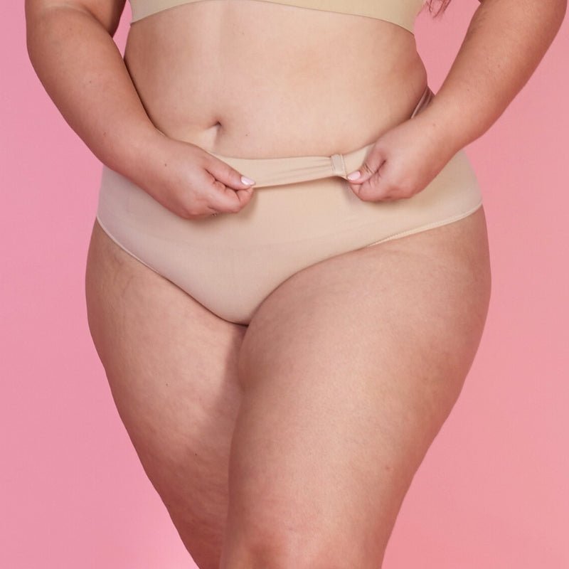 Combo Estilo e Invisibilidade: Body Premium e Calcinha Anti-Enrolamento